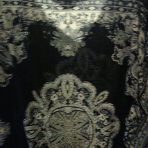 Blue pattern blouse - Picture 3 of 3